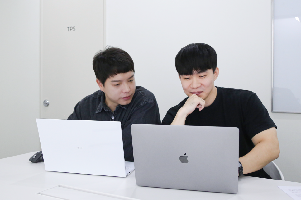 안심할 수 있는 보안 환경을 만드는 보안 파트 김수민, 박환춘 대리의 이야기